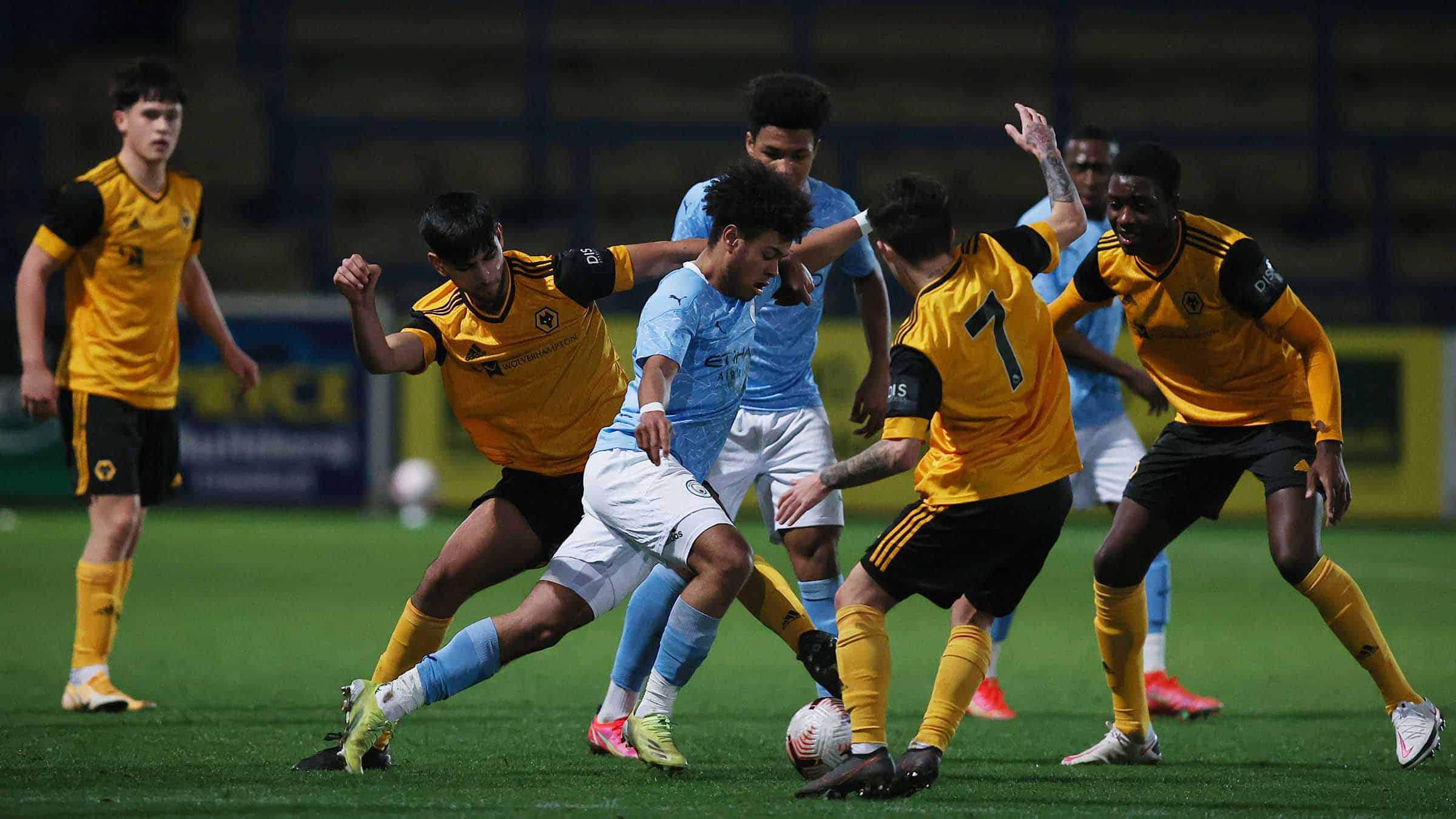 Under 18 Report Wolves 1 4 Man City Wolves Academy